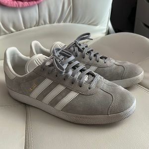 Adidas gazelle sneakers